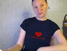 Una señora webcam normal con cabello castaño durante el camsex