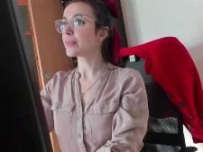 una de las cambabes más bellas durante una sesión erótica de webcamsex