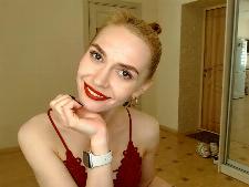 Proyecciones de sexo con webcam con la dama de webcam caliente Baiser, origen Europa
