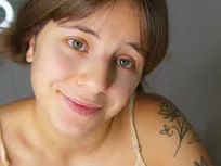 Te provoco con mi lengua traviesa