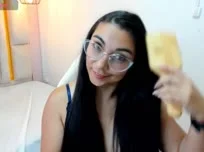 Ven a ayudarme a peinar mi cabello