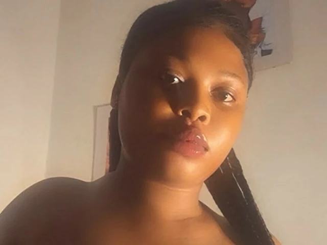 Webcambabé SucyEve